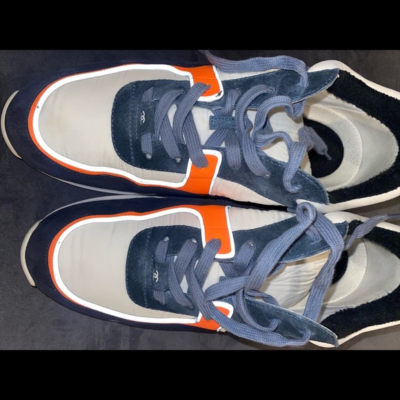 CHANEL CC LOGO SNEAKER BLUE/ORANGE (REFLECTIVE) - Picture 3 of 10